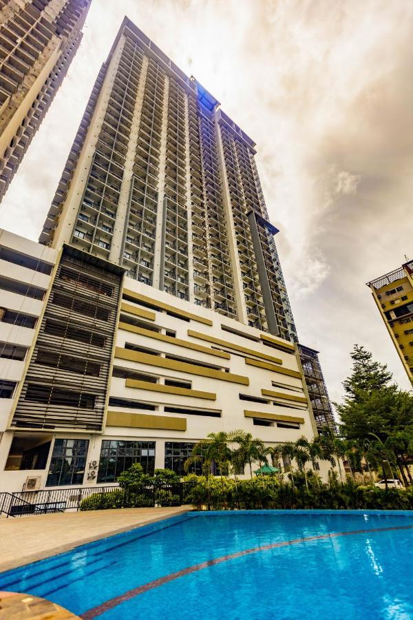 Noble Cebu Hotel Exterior foto